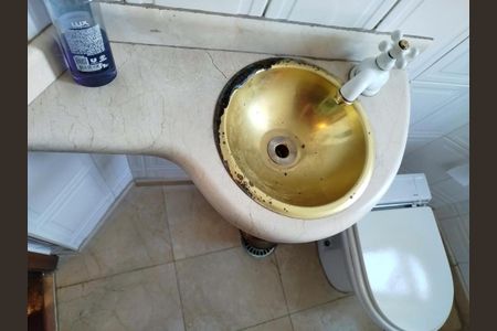 Apartamento para alugar com 145m², 3 quartos e 2 vagasBanheiro 4 - Lavabo