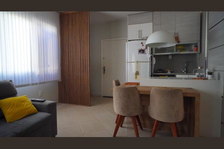 Apartamento para alugar com 79m², 2 quartos e sem vagaSala e cozinha 