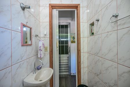 Casa à venda com 93m², 2 quartos e 1 vagaBanheiro Suíte 