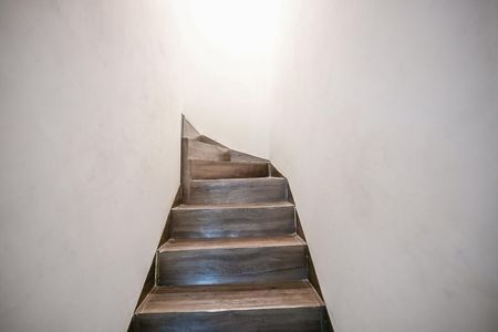 Escada de casa à venda com 2 quartos, 93m² em Jardim Ana Maria, São Paulo