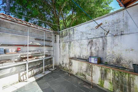 Casa à venda com 93m², 2 quartos e 1 vagaQuintal