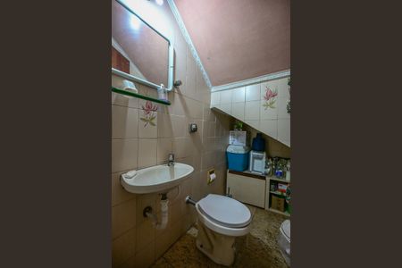 Casa à venda com 93m², 2 quartos e 1 vagaLavabo