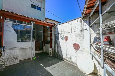 Casa à venda com 93m², 2 quartos e 1 vagaQuintal