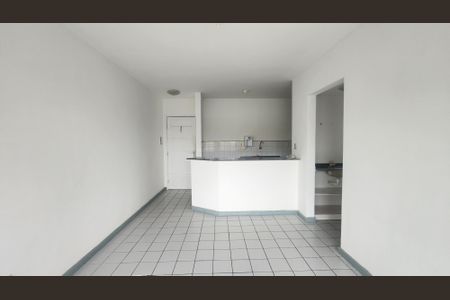 Sala  de apartamento para alugar com 1 quarto, 73m² em Federação, Salvador