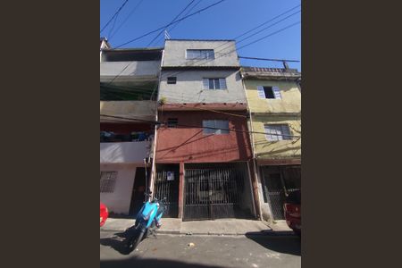 Casa para alugar com 62m², 2 quartos e sem vagaFachada