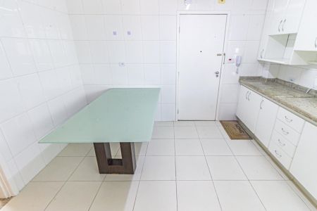 Apartamento à venda com 91m², 3 quartos e 1 vaga Apartamento à venda com 91m², 3 quartos e 1 vagaCozinha