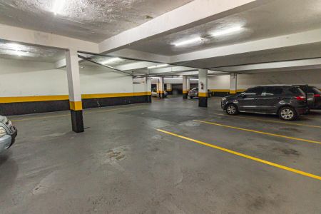 Apartamento à venda com 91m², 3 quartos e 1 vaga Apartamento à venda com 91m², 3 quartos e 1 vagaÁrea comum - Garagem