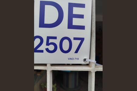 Casa à venda com 125m², 3 quartos e 2 vagas Casa à venda com 125m², 3 quartos e 2 vagasPlaca VAIO 719