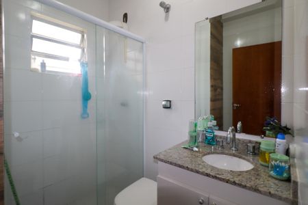 Casa à venda com 125m², 3 quartos e 2 vagas Casa à venda com 125m², 3 quartos e 2 vagasBanheiro da Suíte