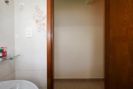 Casa à venda com 125m², 3 quartos e 2 vagas Casa à venda com 125m², 3 quartos e 2 vagasBanheiro Social