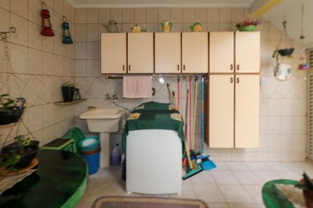 Casa à venda com 125m², 3 quartos e 2 vagas Casa à venda com 125m², 3 quartos e 2 vagasÁrea de Serviço
