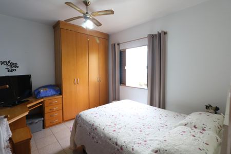 Casa à venda com 125m², 3 quartos e 2 vagas Casa à venda com 125m², 3 quartos e 2 vagasQuarto 2