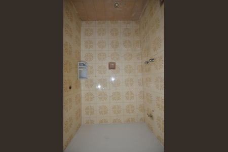 Apartamento à venda com 81m², 2 quartos e 1 vagaBanheiro da Suite