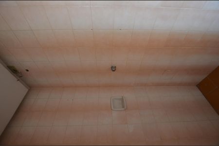 Apartamento à venda com 81m², 2 quartos e 1 vagaBanheiro de Serviço