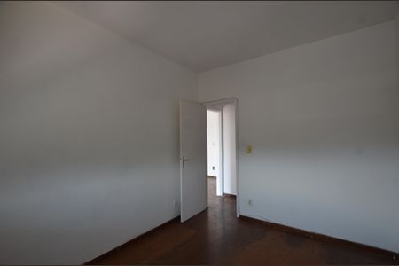 Apartamento à venda com 81m², 2 quartos e 1 vagaQuarto 2