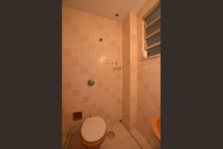 Apartamento à venda com 81m², 2 quartos e 1 vagaBanheiro Social