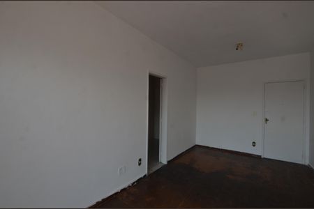 Apartamento à venda com 81m², 2 quartos e 1 vagaSala