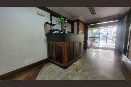 Apartamento à venda com 81m², 2 quartos e 1 vagaHall de entrada