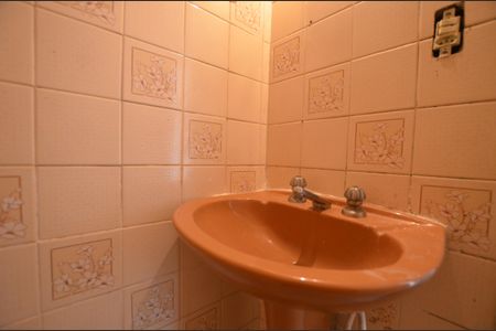 Apartamento à venda com 81m², 2 quartos e 1 vagaBanheiro Social