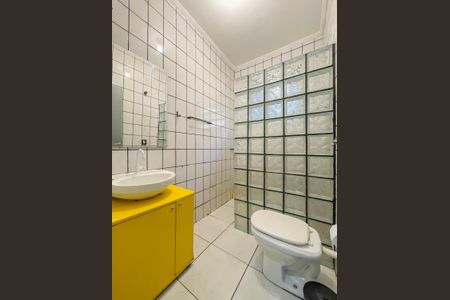 Casa para alugar com 100m², 2 quartos e 3 vagasBanheiro