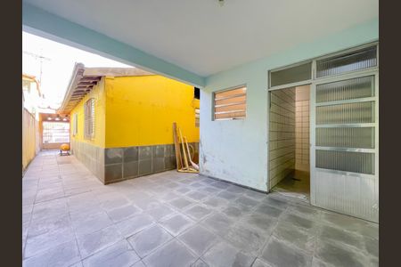 Casa para alugar com 100m², 2 quartos e 3 vagasQuintal