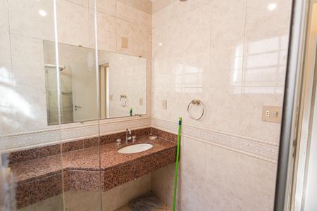 Apartamento à venda com 94m², 3 quartos e 1 vagaBanheiro Social