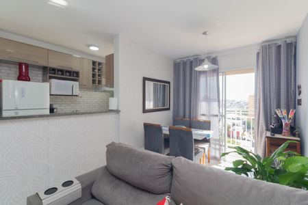 Sala de apartamento à venda com 2 quartos, 48m² em Vila Carmosina, São Paulo