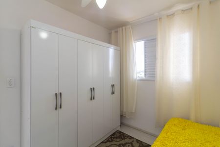 Quarto 1 de apartamento à venda com 2 quartos, 48m² em Vila Carmosina, São Paulo