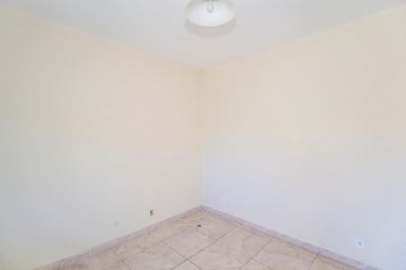Sala de casa para alugar com 2 quartos, 68m² em Cascadura, Rio de Janeiro