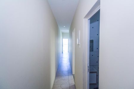 Casa para alugar com 68m², 2 quartos e 1 vaga Casa para alugar com 68m², 2 quartos e 1 vagaCorredor