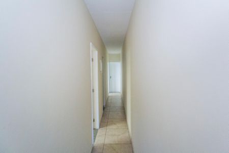 Casa para alugar com 68m², 2 quartos e 1 vaga Casa para alugar com 68m², 2 quartos e 1 vagaCorredor