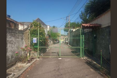 Casa para alugar com 68m², 2 quartos e 1 vaga Casa para alugar com 68m², 2 quartos e 1 vagaFachada