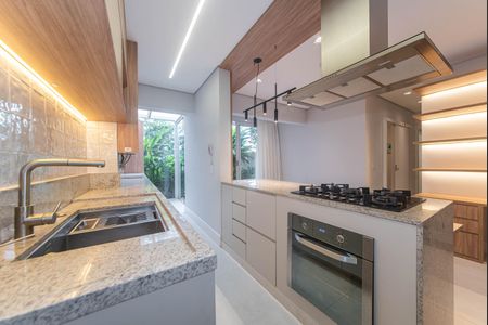 Apartamento à venda com 120m², 3 quartos e 2 vagasCozinha