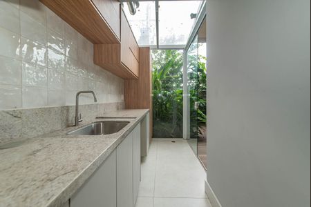 Apartamento à venda com 120m², 3 quartos e 2 vagasLavanderia