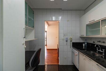 Apartamento à venda com 90m², 3 quartos e 2 vagasCozinha