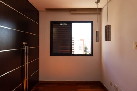 Apartamento à venda com 90m², 3 quartos e 2 vagasQuarto 1