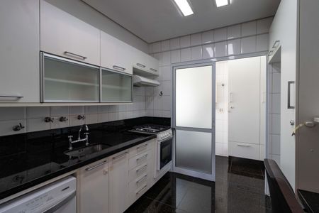 Apartamento à venda com 90m², 3 quartos e 2 vagasCozinha