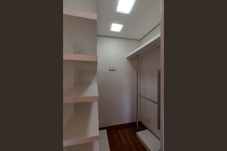 Apartamento à venda com 90m², 3 quartos e 2 vagasCloset da suíte