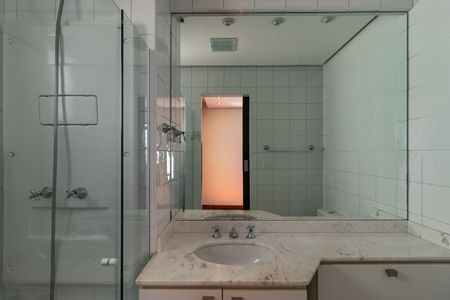 Apartamento à venda com 90m², 3 quartos e 2 vagasBanheiro da Suíte