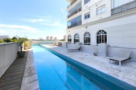 Apartamento à venda com 160m², 3 quartos e 4 vagasÁrea comum - Piscina
