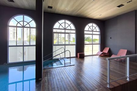 Apartamento à venda com 160m², 3 quartos e 4 vagasÁrea comum - Piscina coberta