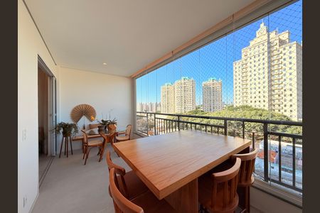 Apartamento à venda com 160m², 3 quartos e 4 vagasSacada