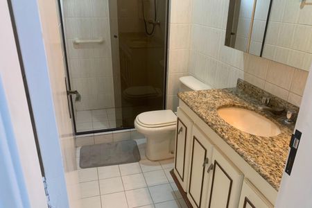 Apartamento para alugar com 121m², 3 quartos e 2 vagasBanheiro