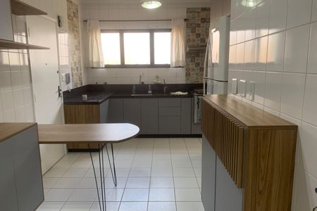 Apartamento para alugar com 121m², 3 quartos e 2 vagasCozinha