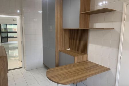 Apartamento para alugar com 121m², 3 quartos e 2 vagasCozinha