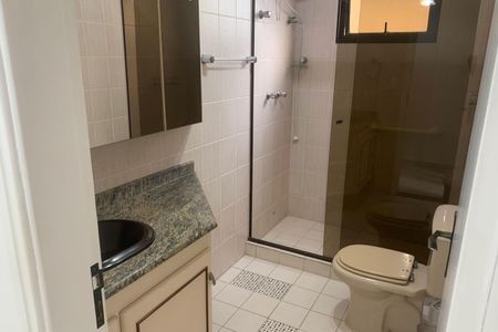 Apartamento para alugar com 121m², 3 quartos e 2 vagasBanheiro da Suíte