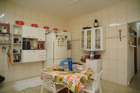 Casa para alugar com 189m², 3 quartos e 2 vagasCozinha