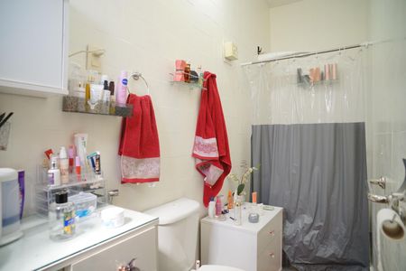 Casa para alugar com 189m², 3 quartos e 2 vagasBanheiro do Quarto 1