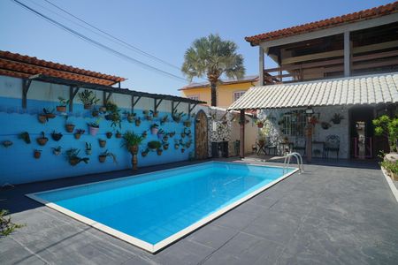 Casa para alugar com 189m², 3 quartos e 2 vagasPiscina