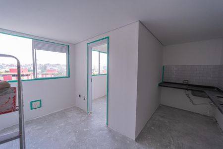 Apartamento para alugar com 33m², 2 quartos e sem vagaSala/Cozinha e Área de Serviço